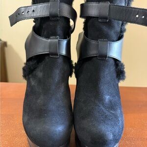 Fendi Black Suede Women's Fur Trim Moto Ankle Boots size 35/5